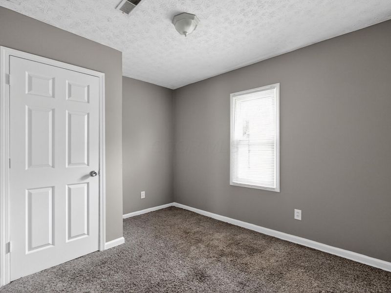 679 Dexter Avenue, Columbus, OH 43204 Photo 17