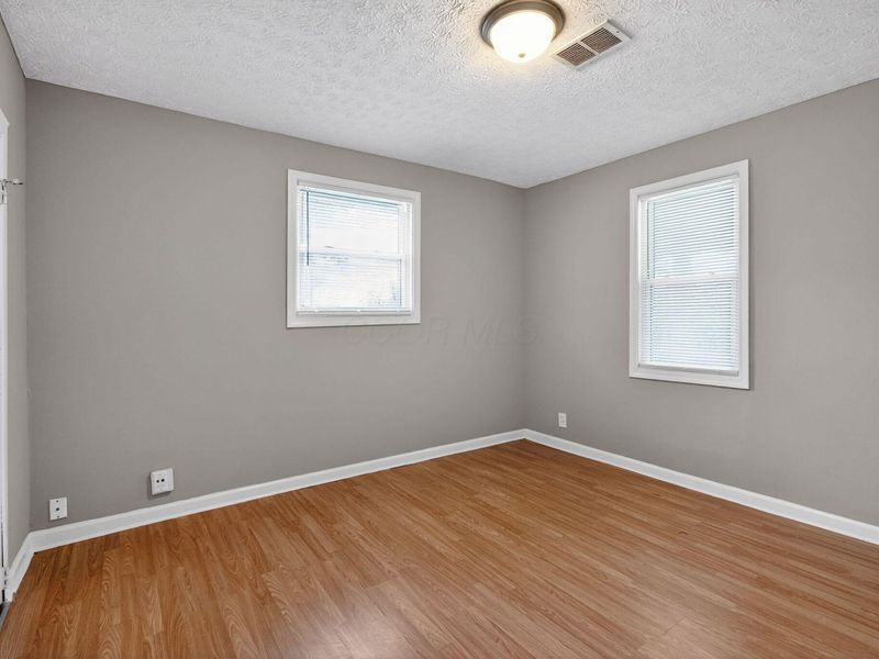 679 Dexter Avenue , Columbus, OH 43204 Photo 18
