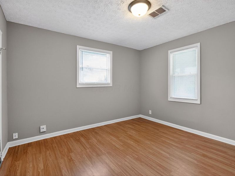 679 Dexter Avenue, Columbus, OH 43204 Photo 18