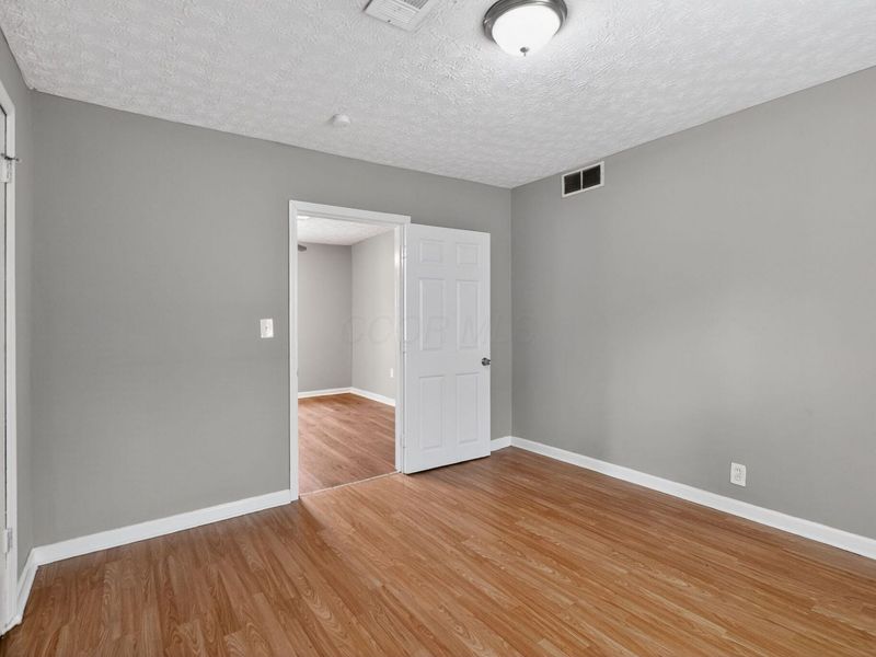 679 Dexter Avenue , Columbus, OH 43204 Photo 22