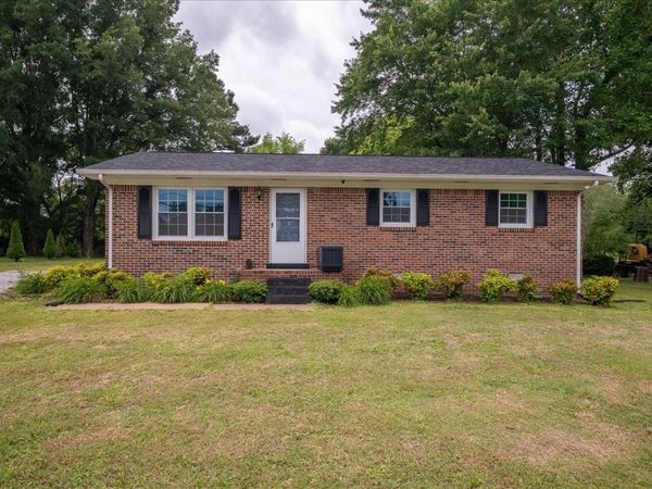 3417 Gimlet Rd , Lawrenceburg, TN 38464