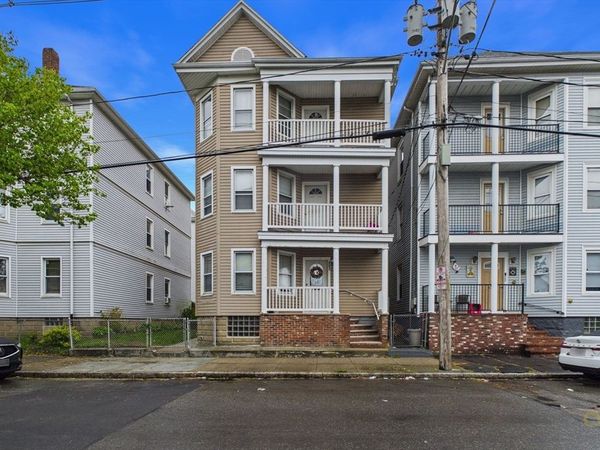 491 N Front St, New Bedford, MA 02746
