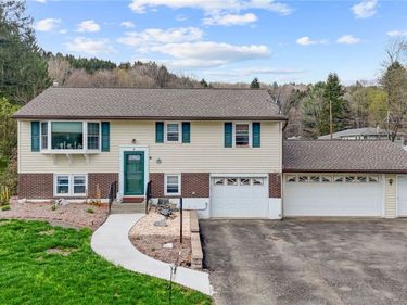 4 Preston Drive, Glen Aubrey, NY 13777