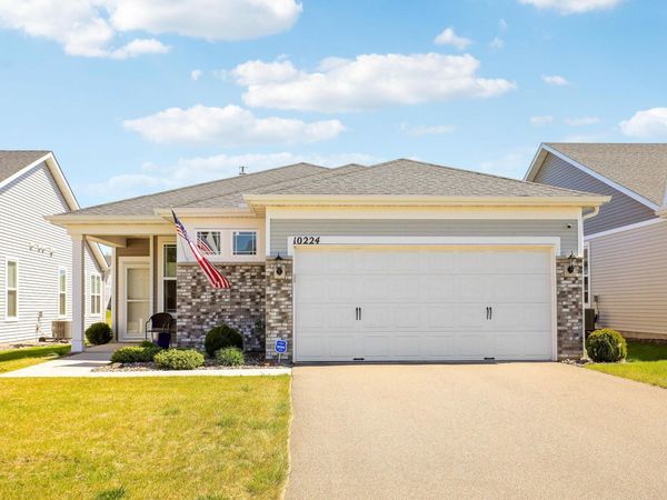 10224 Ironwood Lane, Rogers, MN 55374