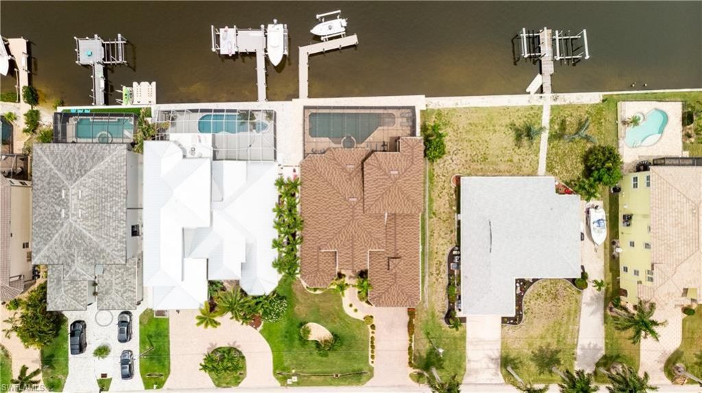 12130 Shoreview Dr , Matlacha, FL 33993 Photo