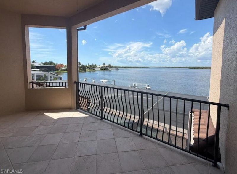12130 Shoreview Dr , Matlacha, FL 33993 Photo