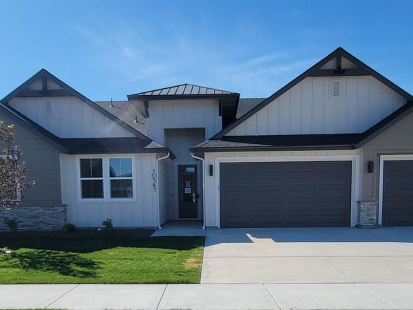 10543 W Mizzle Drive, Star, ID 83669