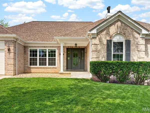1407 Tucks Inn Court , Lake St Louis, MO 63367