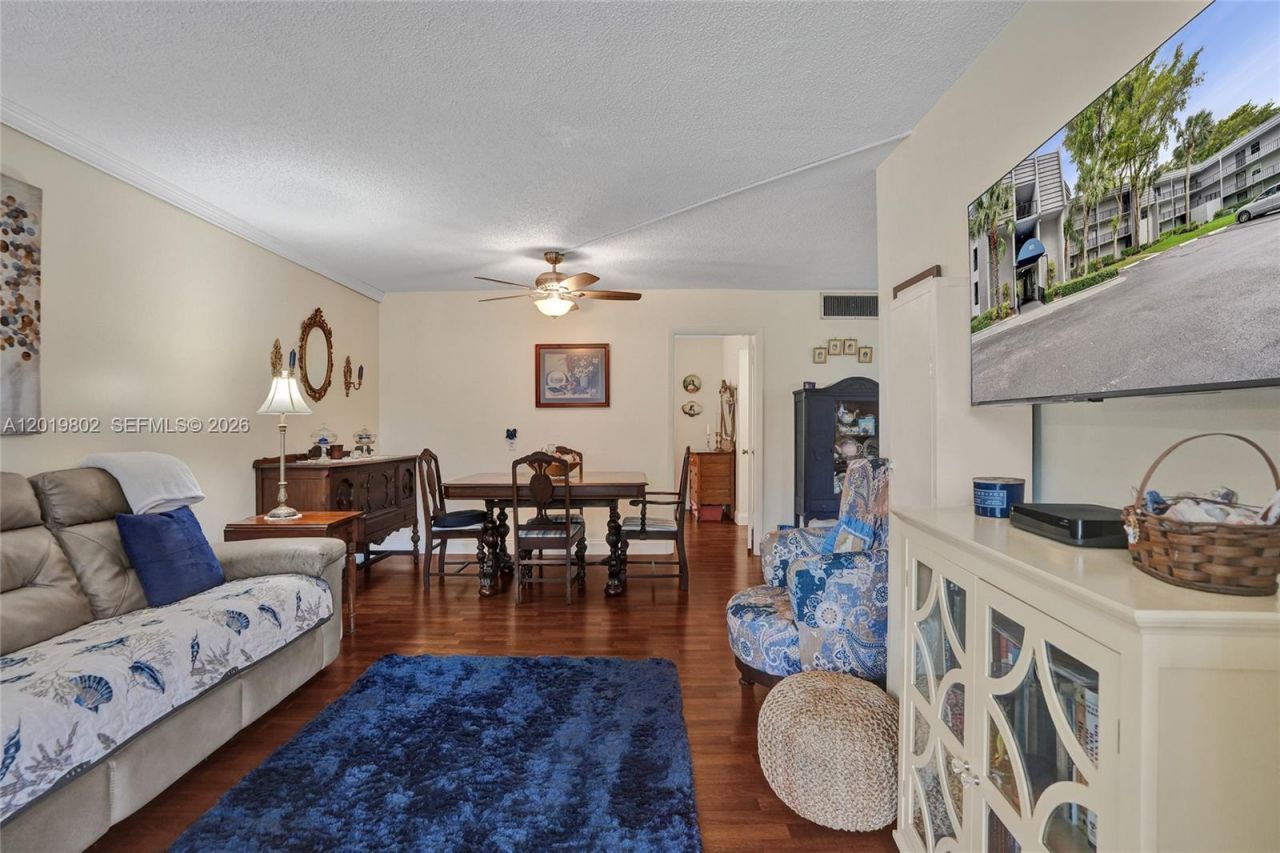 9070 Lime Bay Blvd , Unit 110, Tamarac, FL 33321 Photo