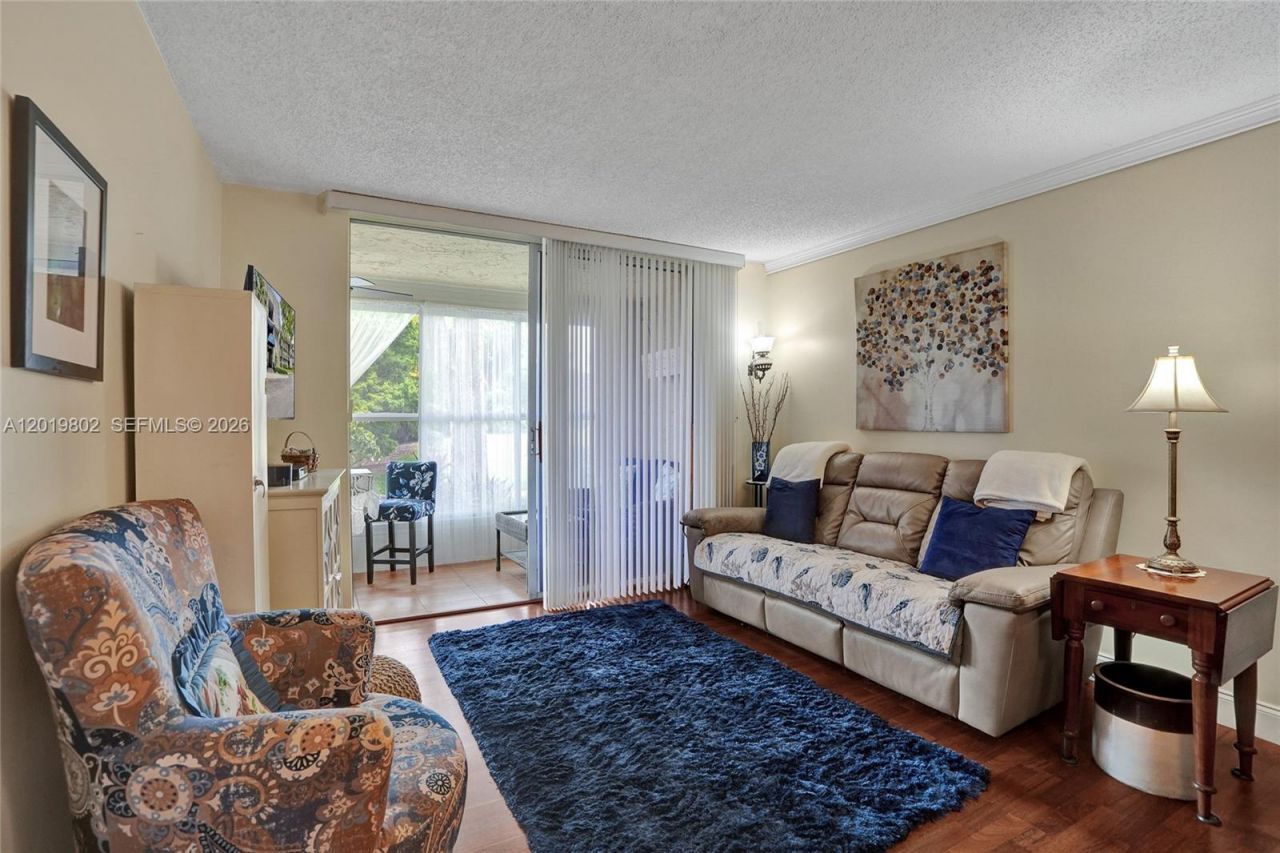 9070 Lime Bay Blvd , Unit 110, Tamarac, FL 33321 Photo