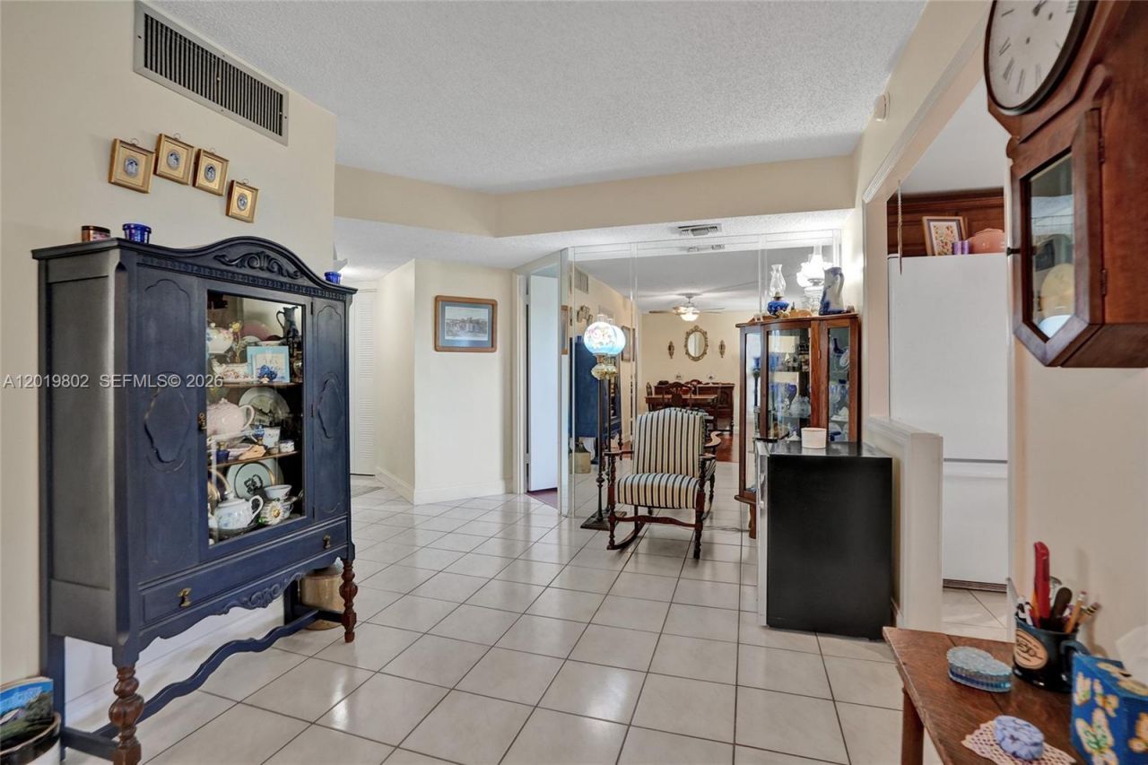 9070 Lime Bay Blvd , Unit 110, Tamarac, FL 33321 Photo