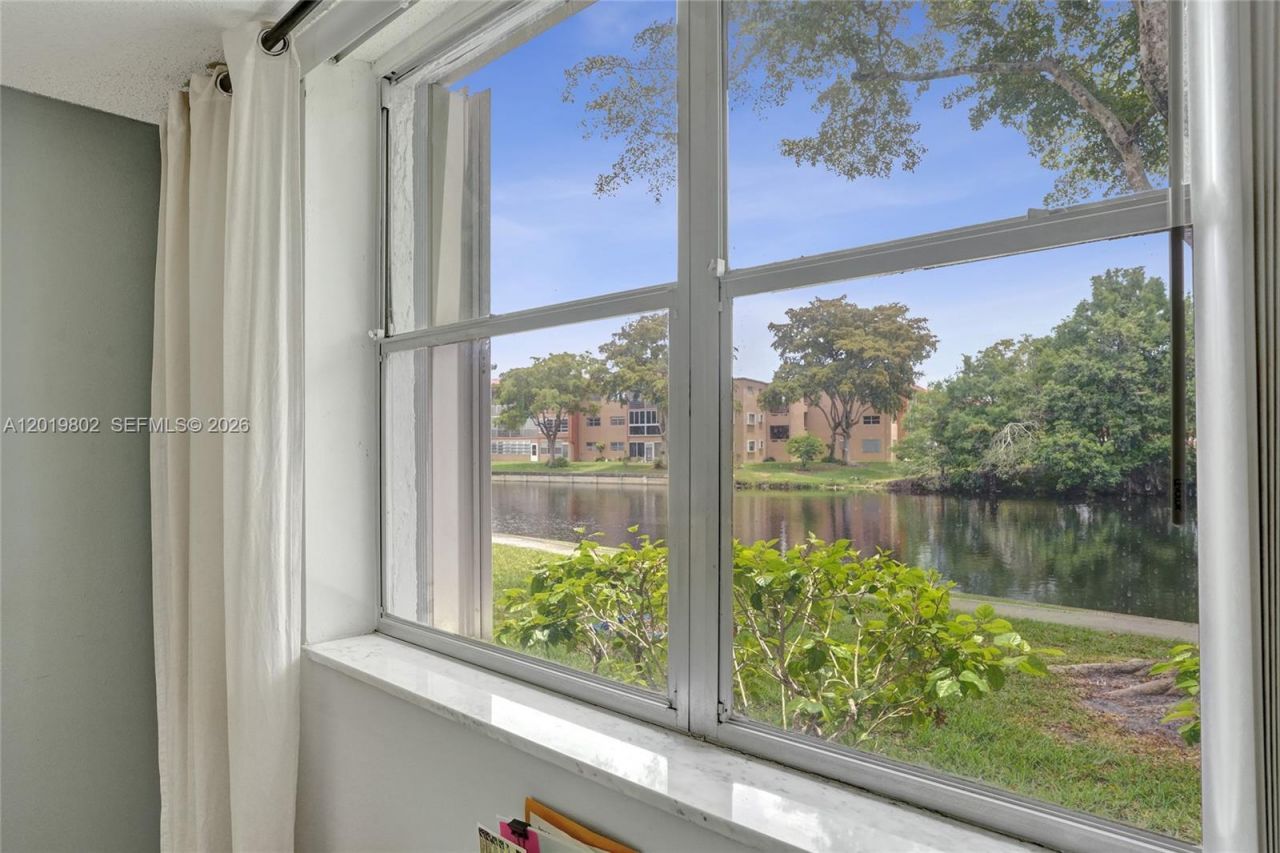 9070 Lime Bay Blvd , Unit 110, Tamarac, FL 33321 Photo