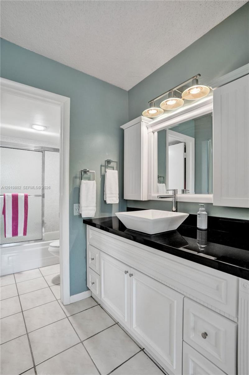 9070 Lime Bay Blvd , Unit 110, Tamarac, FL 33321 Photo