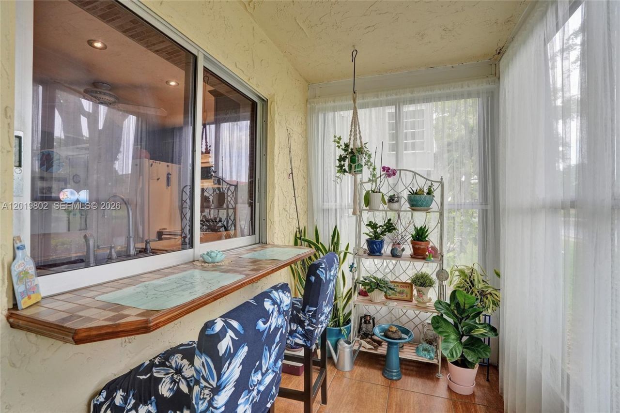 9070 Lime Bay Blvd , Unit 110, Tamarac, FL 33321 Photo