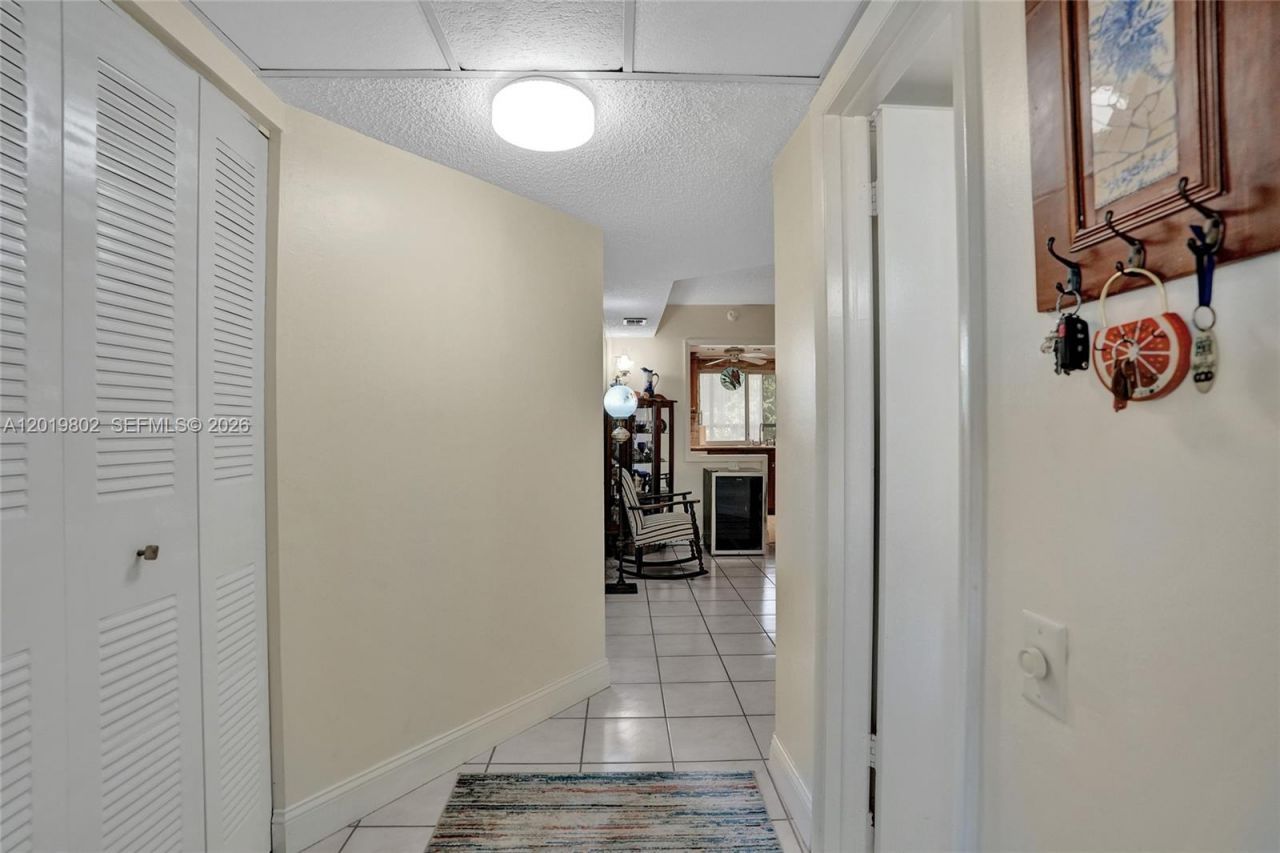 9070 Lime Bay Blvd , Unit 110, Tamarac, FL 33321 Photo