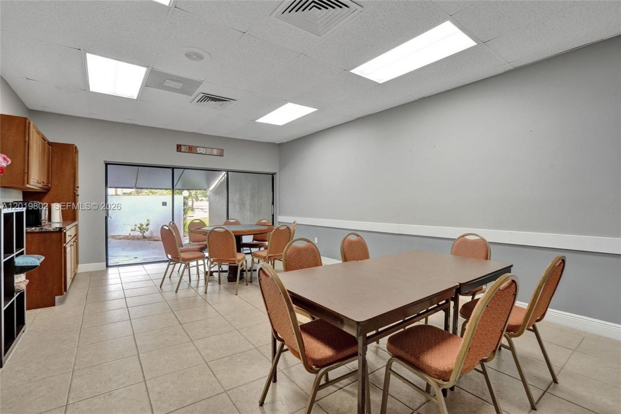 9070 Lime Bay Blvd , Unit 110, Tamarac, FL 33321 Photo