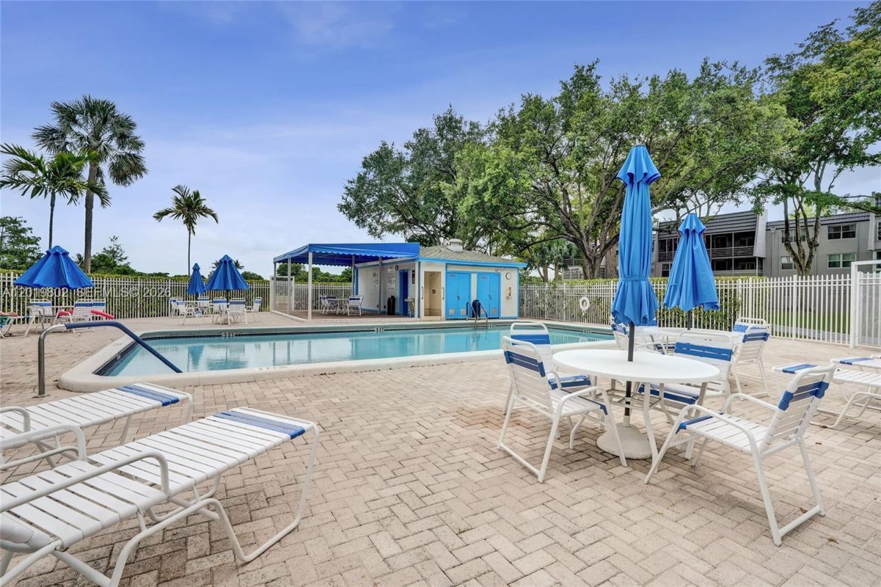 9070 Lime Bay Blvd , Unit 110, Tamarac, FL 33321 Photo