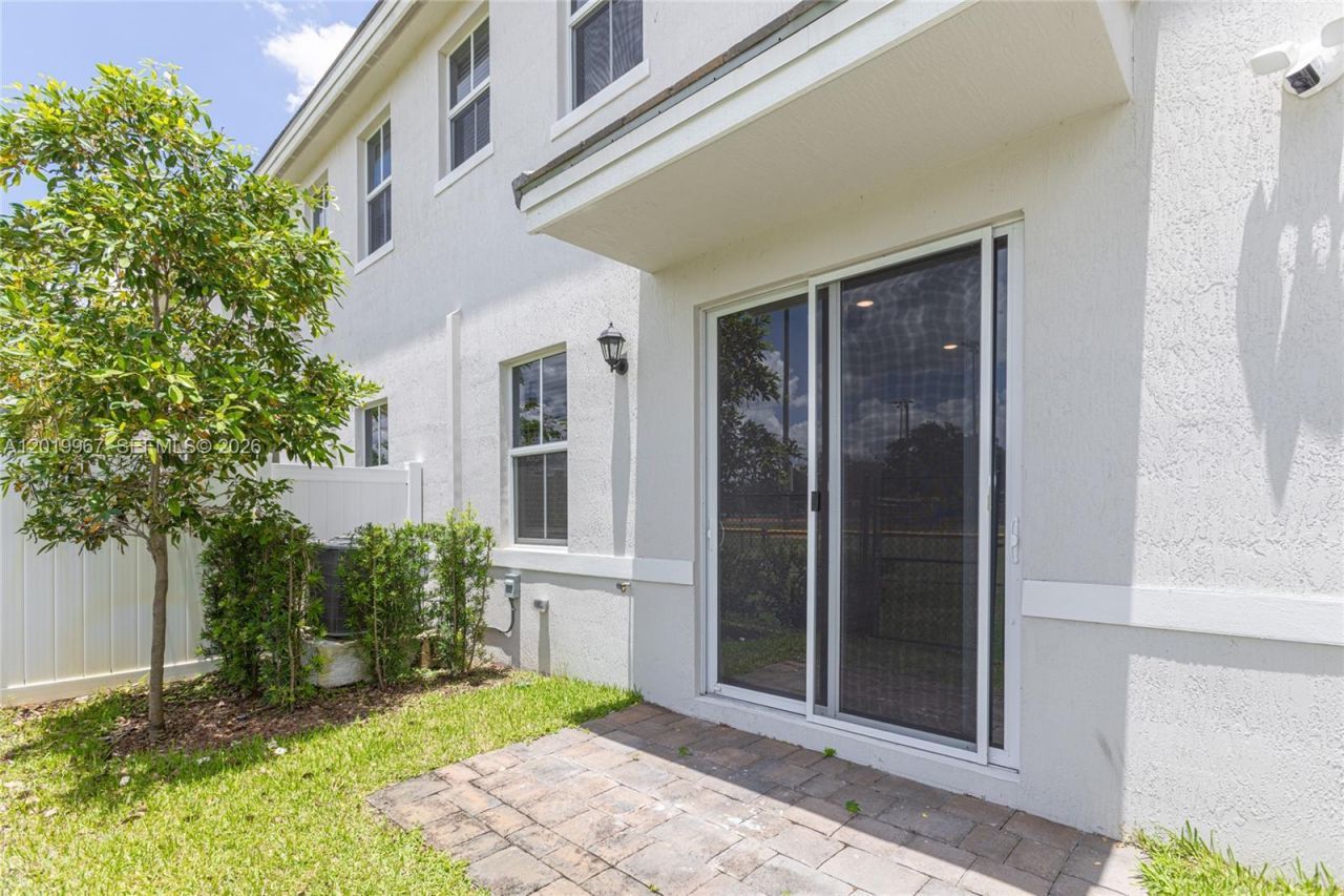 16966 SW 2nd Ct , Unit 16966, Pembroke Pines, FL 33027 Photo