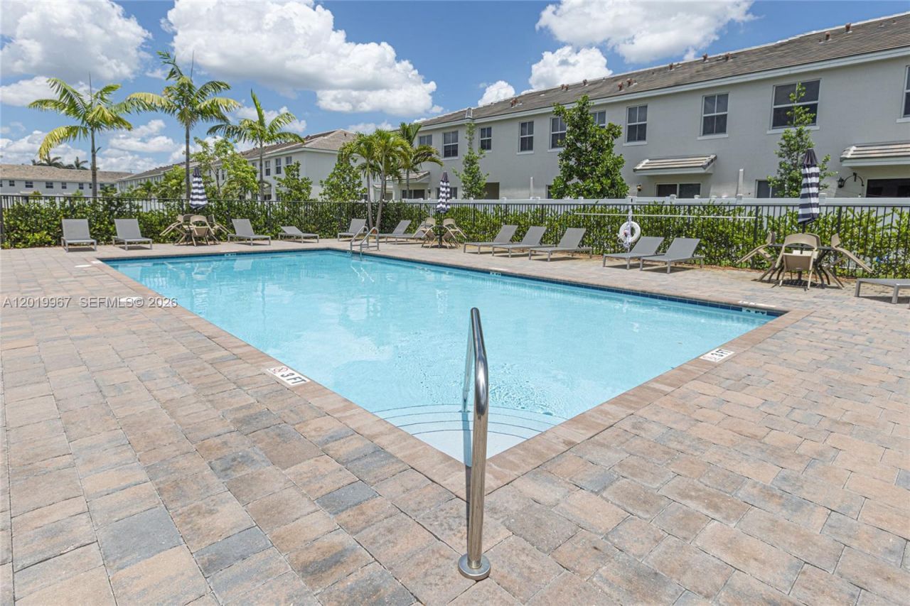 16966 SW 2nd Ct , Unit 16966, Pembroke Pines, FL 33027 Photo