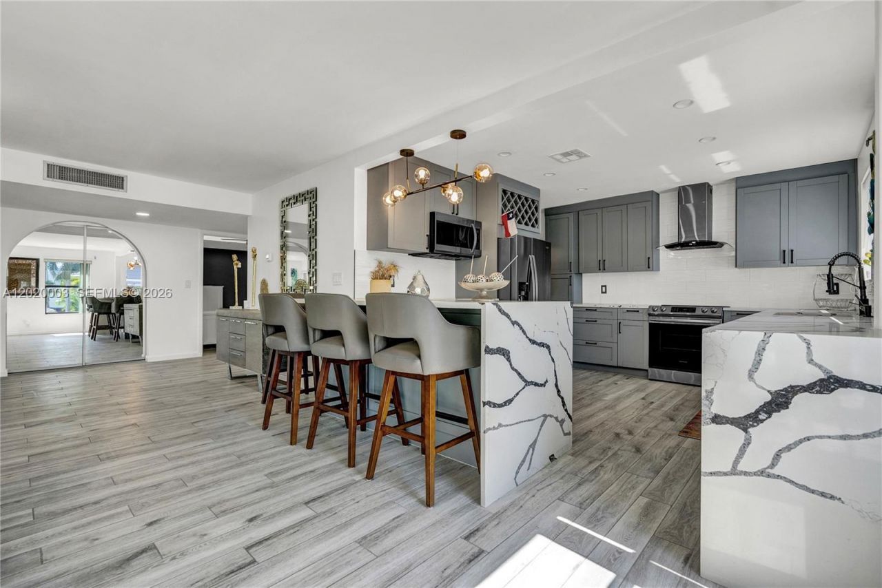 76 Isle Of Venice Dr , Unit C, Fort Lauderdale, FL 33301 Photo