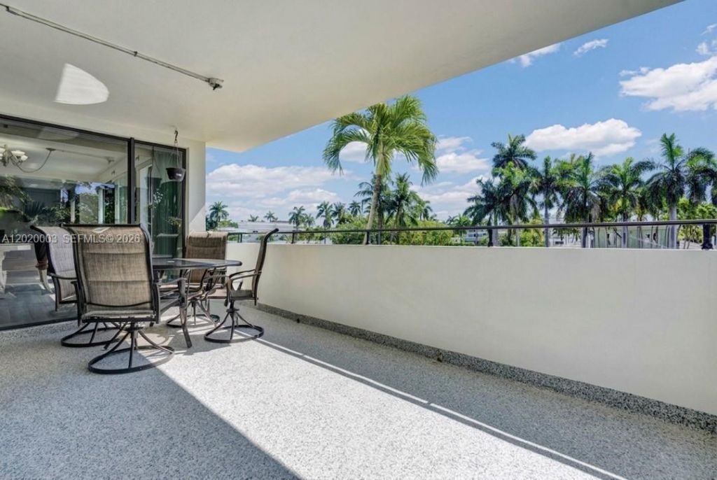 76 Isle Of Venice Dr , Unit C, Fort Lauderdale, FL 33301 Photo
