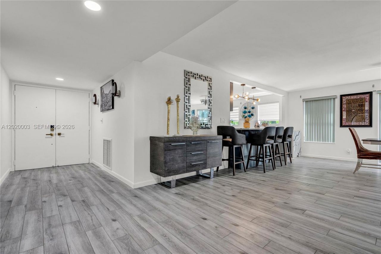 76 Isle Of Venice Dr , Unit C, Fort Lauderdale, FL 33301 Photo