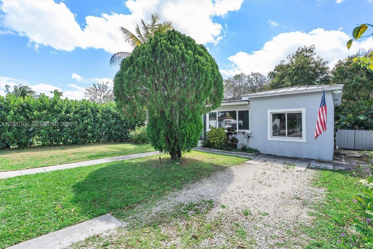 74 NW 117th St , Miami, FL 33168 Photo