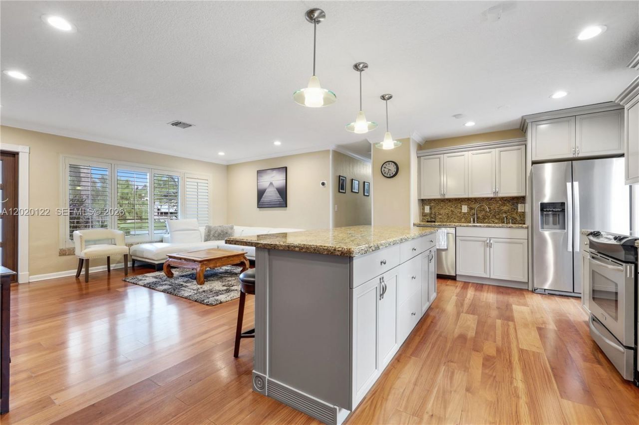 1311 NE 26th Ter , Pompano Beach, FL 33062 Photo