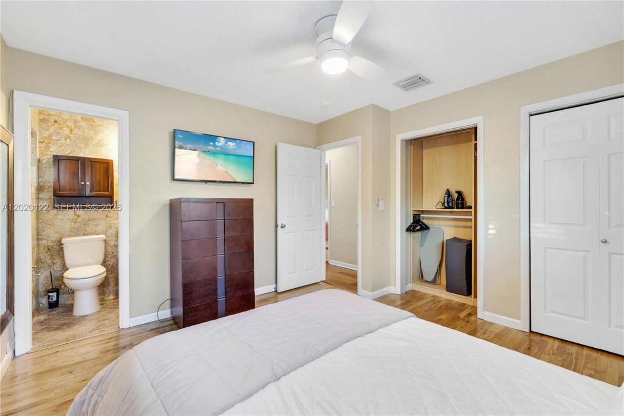 1311 NE 26th Ter , Pompano Beach, FL 33062 Photo