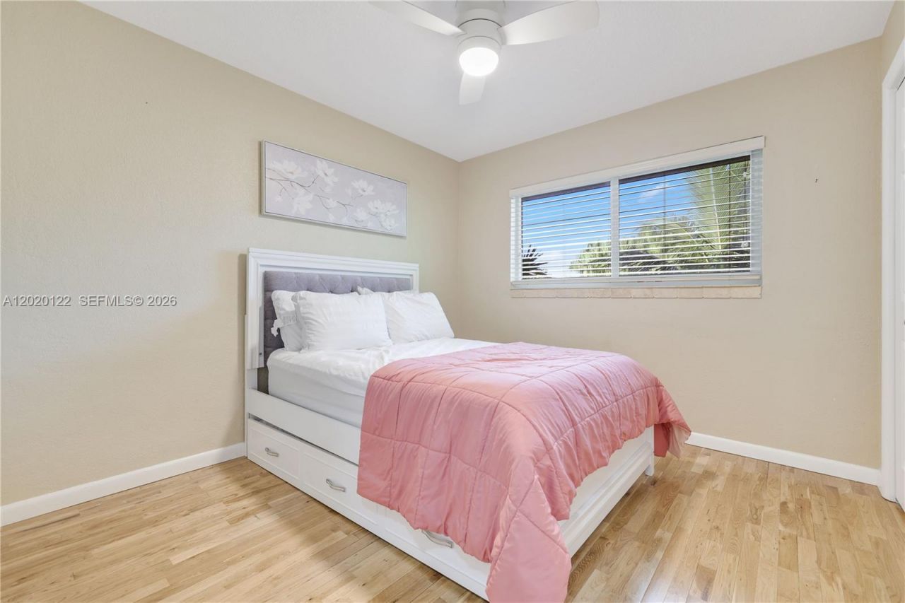 1311 NE 26th Ter , Pompano Beach, FL 33062 Photo