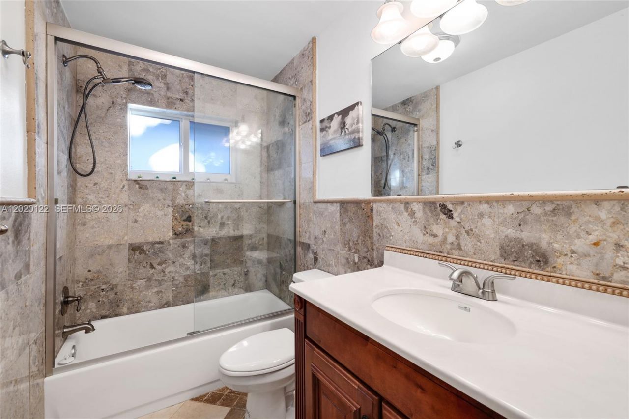 1311 NE 26th Ter , Pompano Beach, FL 33062 Photo