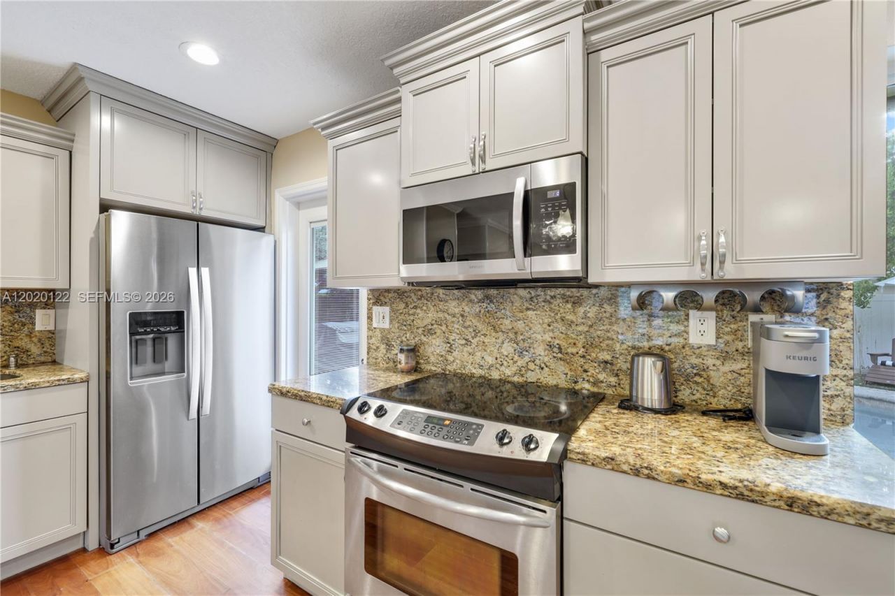 1311 NE 26th Ter , Pompano Beach, FL 33062 Photo