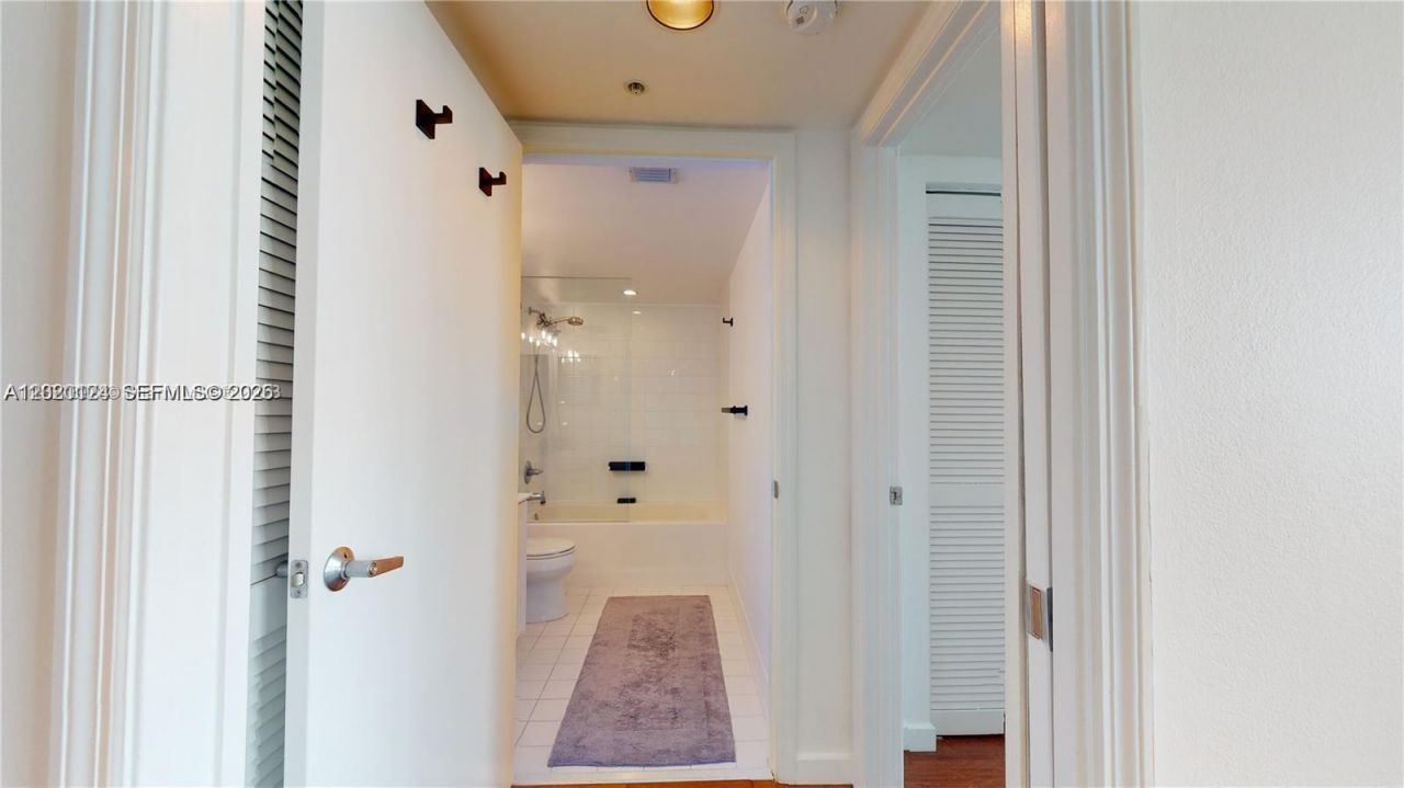 90 Alton Rd , Unit 908, Miami Beach, FL 33139 Photo