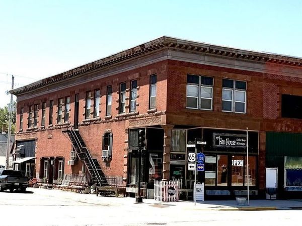747 Central Avenue, Northwood, IA 50459