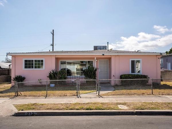 212 Los Alamos Dr, San Diego, CA 92114