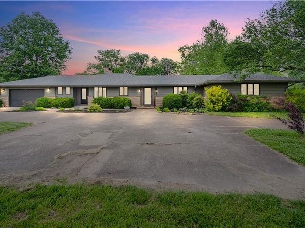 515 Barton Avenue, Parsons, KS 67357