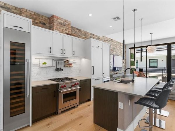 850 Central AVE, Unit 311, NAPLES, FL 34102