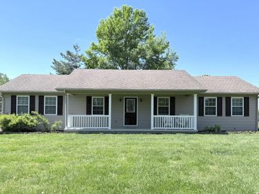 44 Windswept Lane, Russell Springs, KY 42642