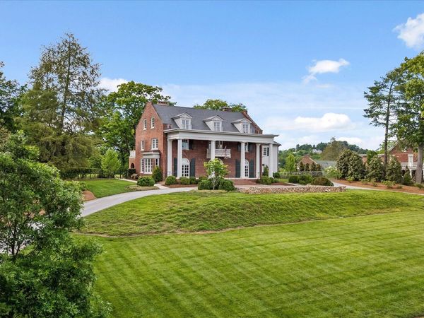 1636 Hillcrest Road, Chattanooga, TN 37405