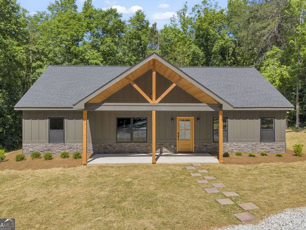 390 Champayne Trail, Hartwell, GA 30643