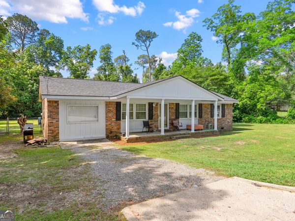 275 Green Street E, Pelham, GA 31779