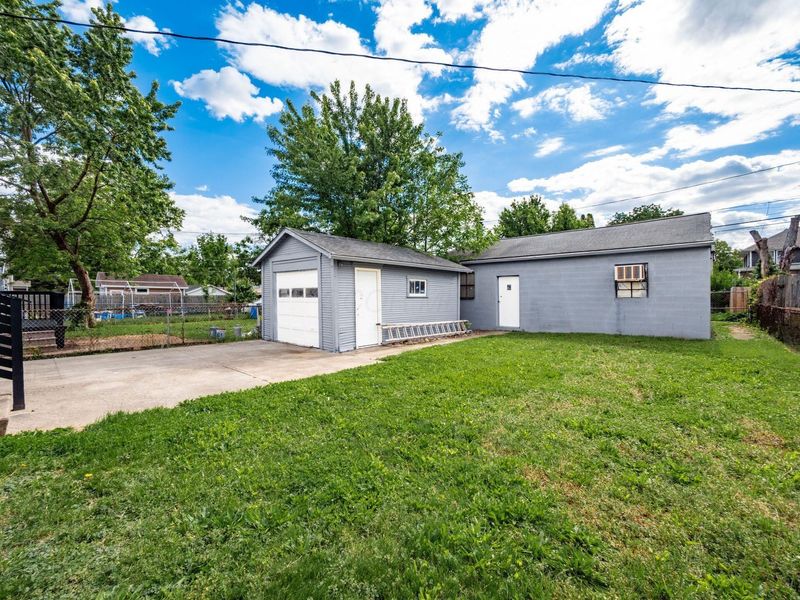 113 N Powell Avenue , Columbus, OH 43204 Photo 24