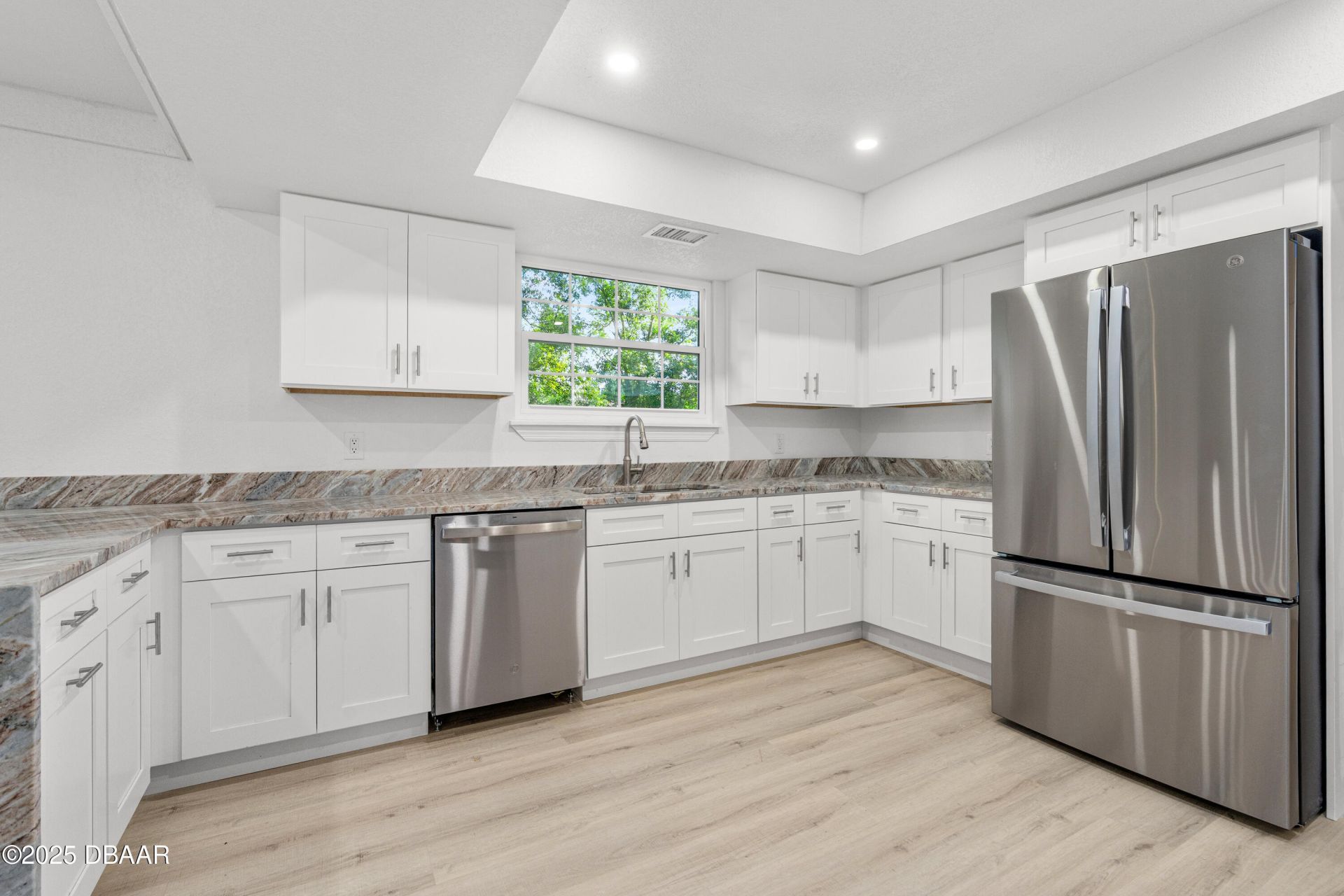 475 E Wisconsin Avenue, Orange City, FL 32763 Photo