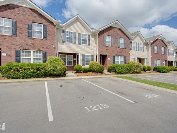 121 Oak Valley Cir , Smyrna, TN 37167