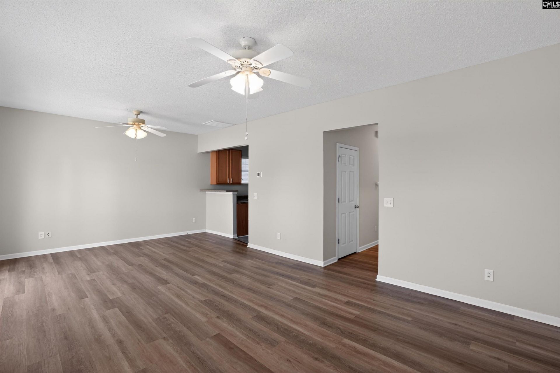 303 Bassett Loop  Photo 13