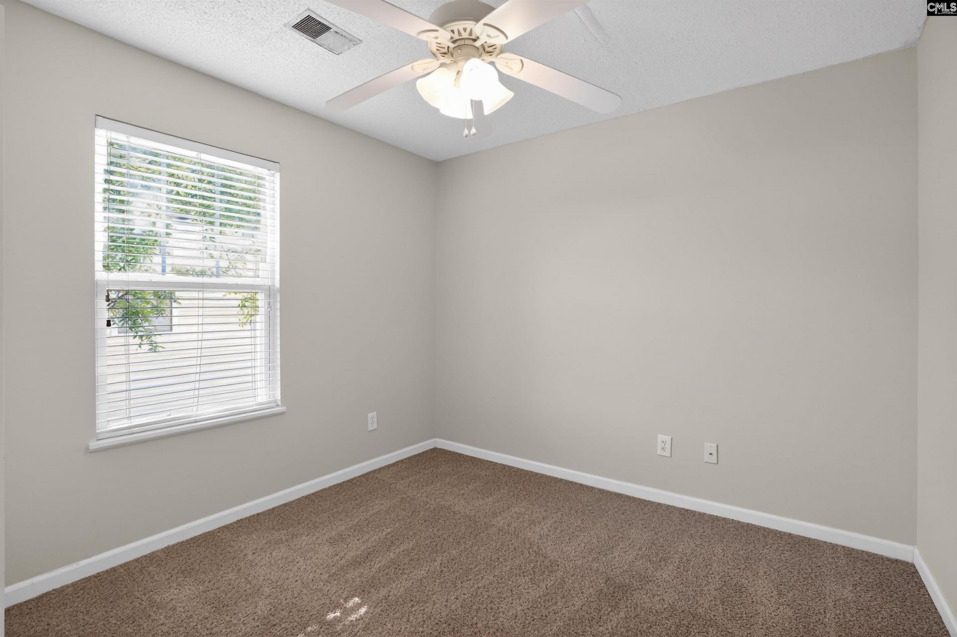 303 Bassett Loop  Photo 17
