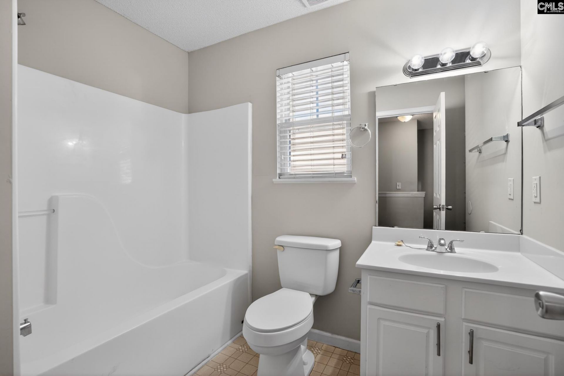 303 Bassett Loop  Photo 19