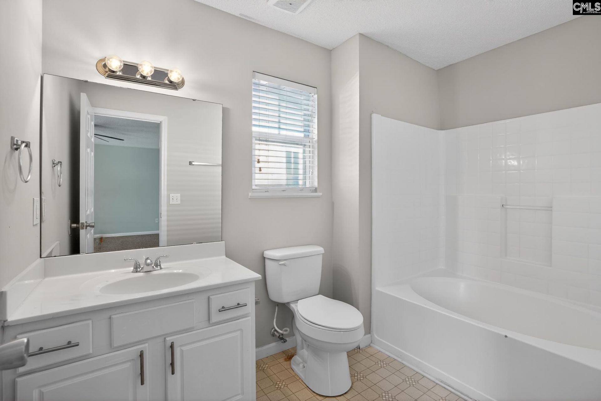 303 Bassett Loop  Photo 22