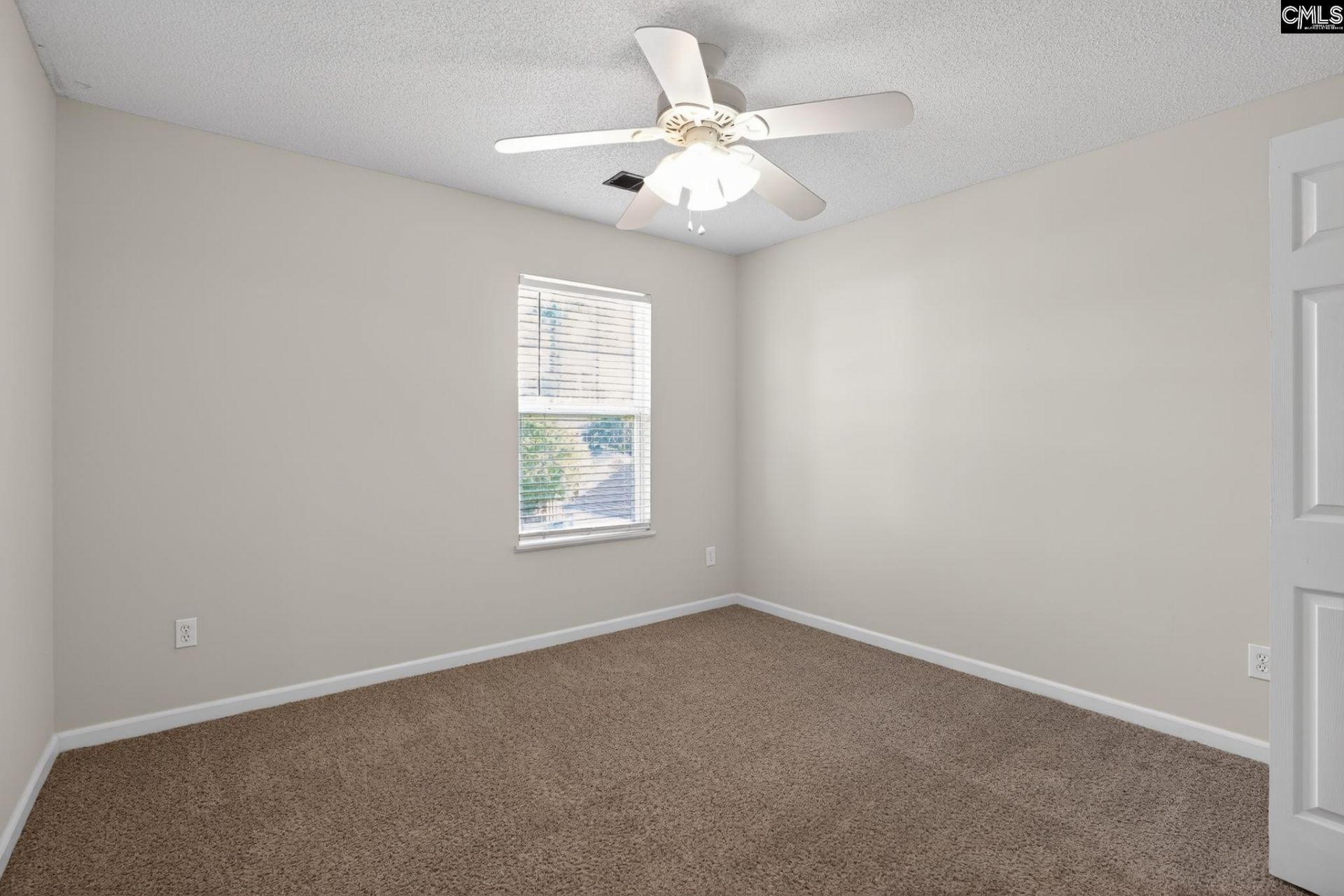 303 Bassett Loop  Photo 23