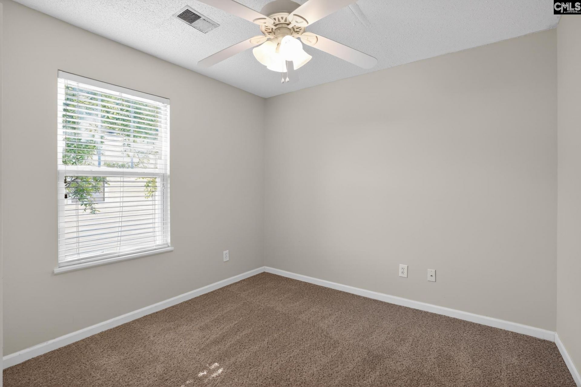 303 Bassett Loop  Photo 24